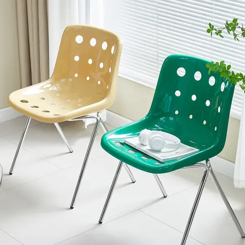 Sedie da pranzo impilabili in plastica con sedile cavo per piccoli spazi Sedia da pranzo da cucina elegante per formaggio Sedia da tavolo da caffè durevole