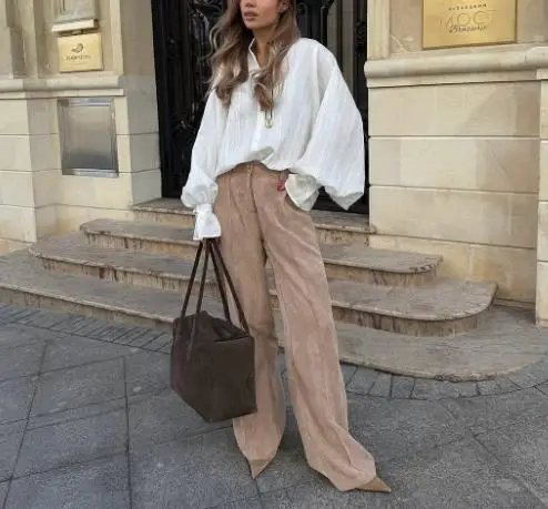 Женская летняя новая модная свободная и простая рубашка с рукавами-фонариками и лацканами, повседневная рубашка с длинными рукавами 
Женская летняя новая модная свободная и простая рубашка с рукавами-фонариками и лацканами, повседневная рубашка с длинными рукавами