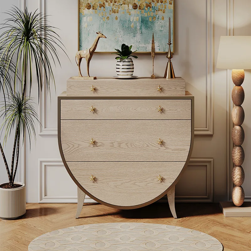 Американский светлый роскошный комод из цельного дерева, бытовой шкаф для хранения в спальне, современная простая гостиная
Американский светлый роскошный комод из цельного дерева, бытовой шкаф для хранения в спальне, современная простая гостиная