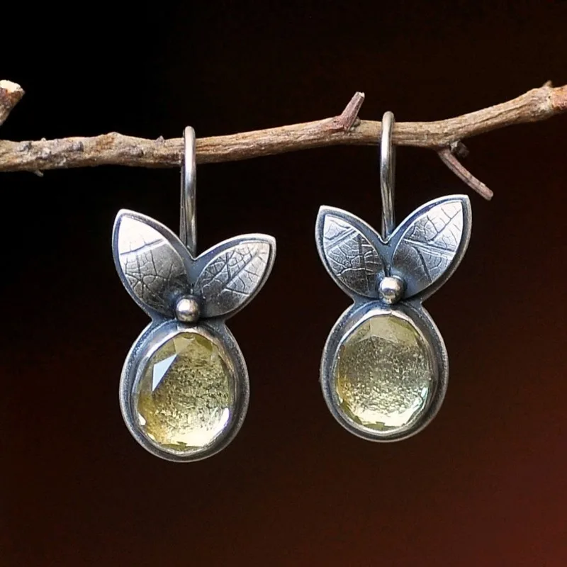Vintage Silver Color Round Carving Leaf Yellow Stone Dangle Earrings for Women Jewelry
Vintage Silver Color Round Carving Leaf Yellow Stone Dangle Earrings for Women Jewelry