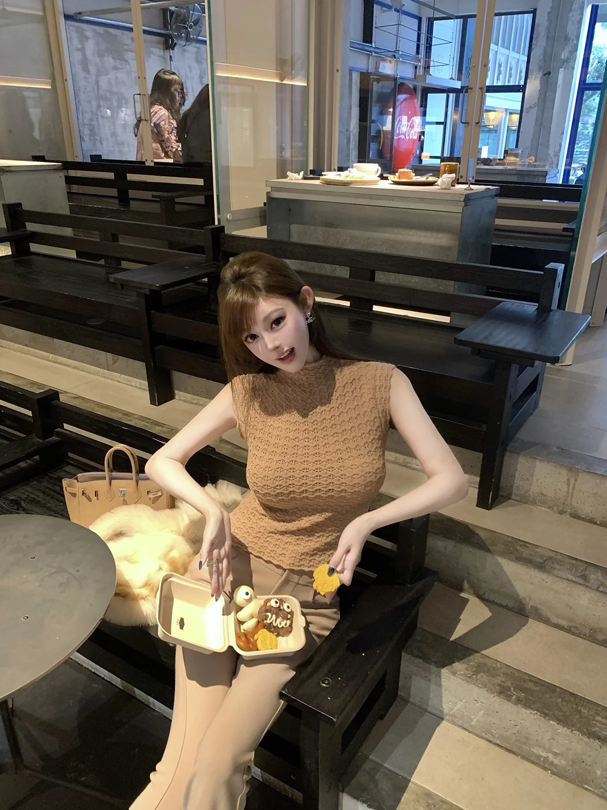 Женский облегающий вязаный жилет-топ с высоким воротником, базовый слой, коричневый, для повседневной носки, из полиэфирного волокна
Женский облегающий вязаный жилет-топ с высоким воротником, базовый слой, коричневый, для повседневной носки, из полиэфирного волокна