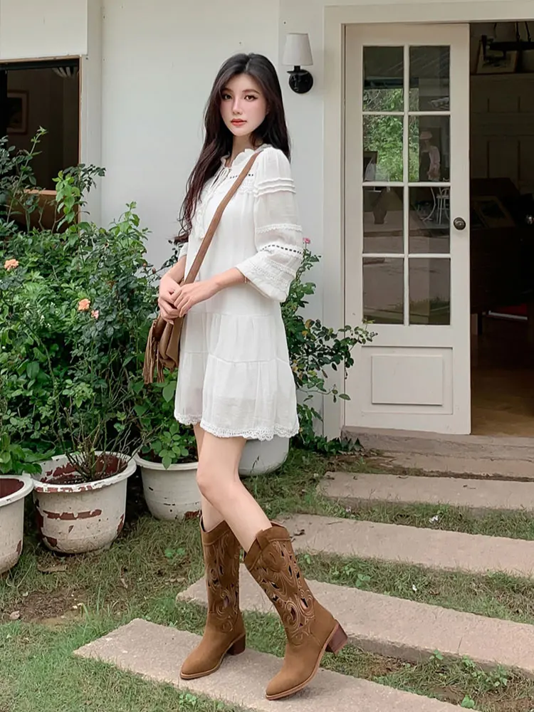 Retro Hollow out Summer Xinjiang Boots Pointed Toe Thick Heel Embroidered Mid-Calf Western Cowboy Boots Street Style Fashion ...
Retro Hollow out Summer Xinjiang Boots Pointed Toe Thick Heel Embroidered Mid-Calf Western Cowboy Boots Street Style Fashion ...