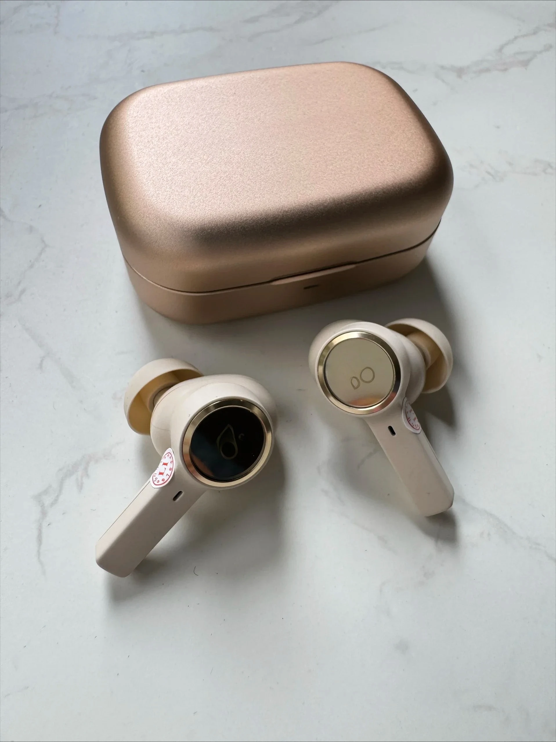 Новые беспроводные Bluetooth-наушники Beoplay EX 2026 года с активным шумоподавлением, внутриканальные, новые цвета: красный, синий, золотой, черный1
Новые беспроводные Bluetooth-наушники Beoplay EX 2026 года с активным шумоподавлением, внутриканальные, новые цвета: красный, синий, золотой, черный1