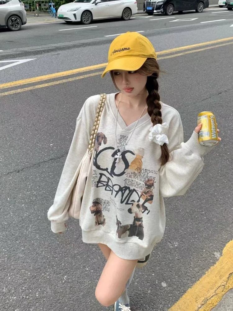 Y2K винтажный свитшот с графическим рисунком, женские топы большого размера с v-образным вырезом, уличная одежда в стиле ретро, американская уличная одежда, пуловеры, корейские модные толстовки 
Y2K винтажный свитшот с графическим рисунком, женские топы большого размера с v-образным вырезом, уличная одежда в стиле ретро, американская уличная одежда, пуловеры, корейские модные толстовки