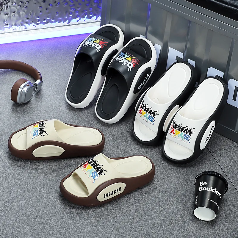 New EVA slippers men's summer trendy brand non-slip stepping on shit casual one-word beach shoes
New EVA slippers men's summer trendy brand non-slip stepping on shit casual one-word beach shoes
