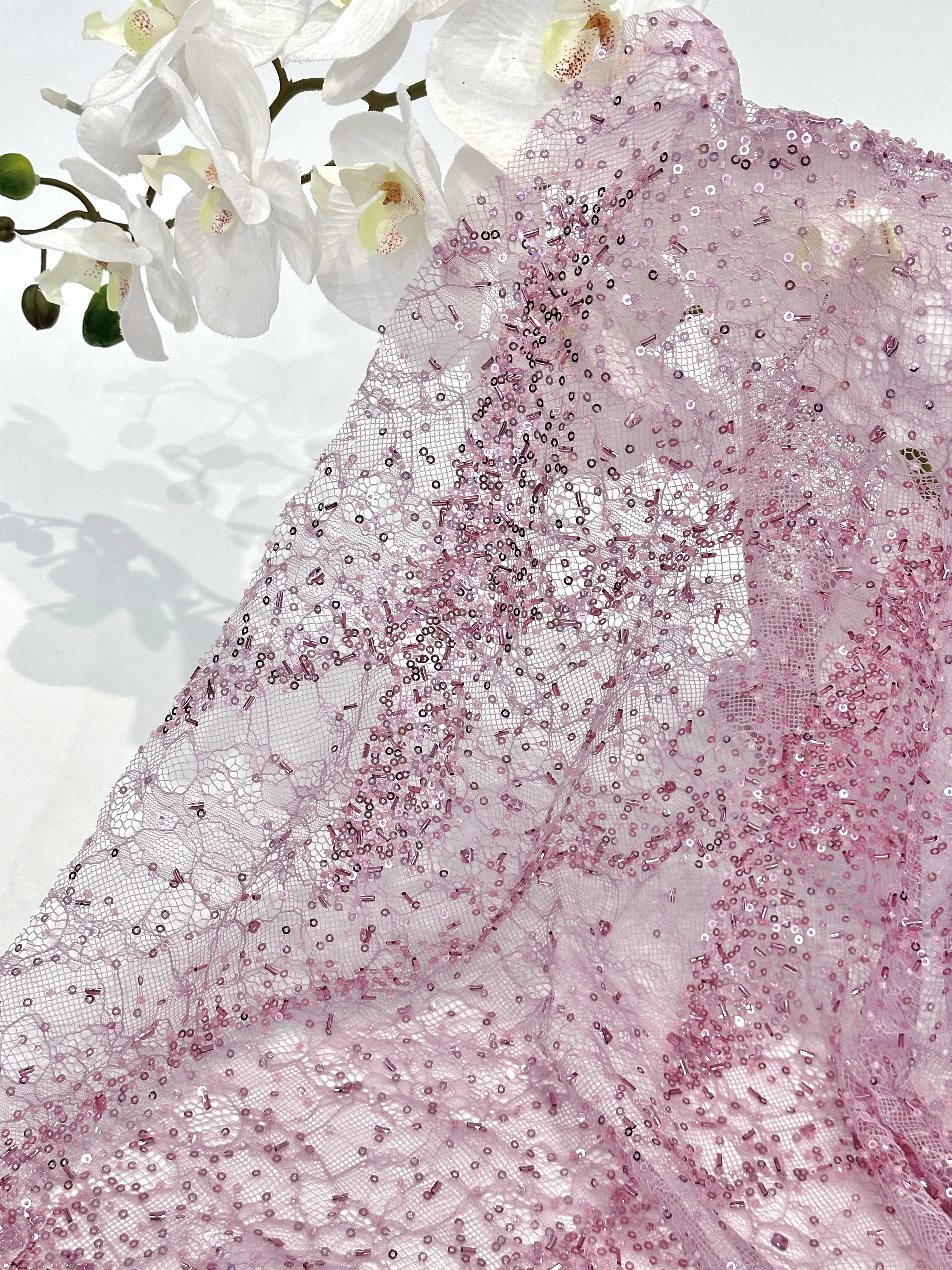 Latest French Tulle Beaded Sequins Lace Fabric African Nigeria Tulle Lace Fabric For Wedding Dress
Latest French Tulle Beaded Sequins Lace Fabric African Nigeria Tulle Lace Fabric For Wedding Dress