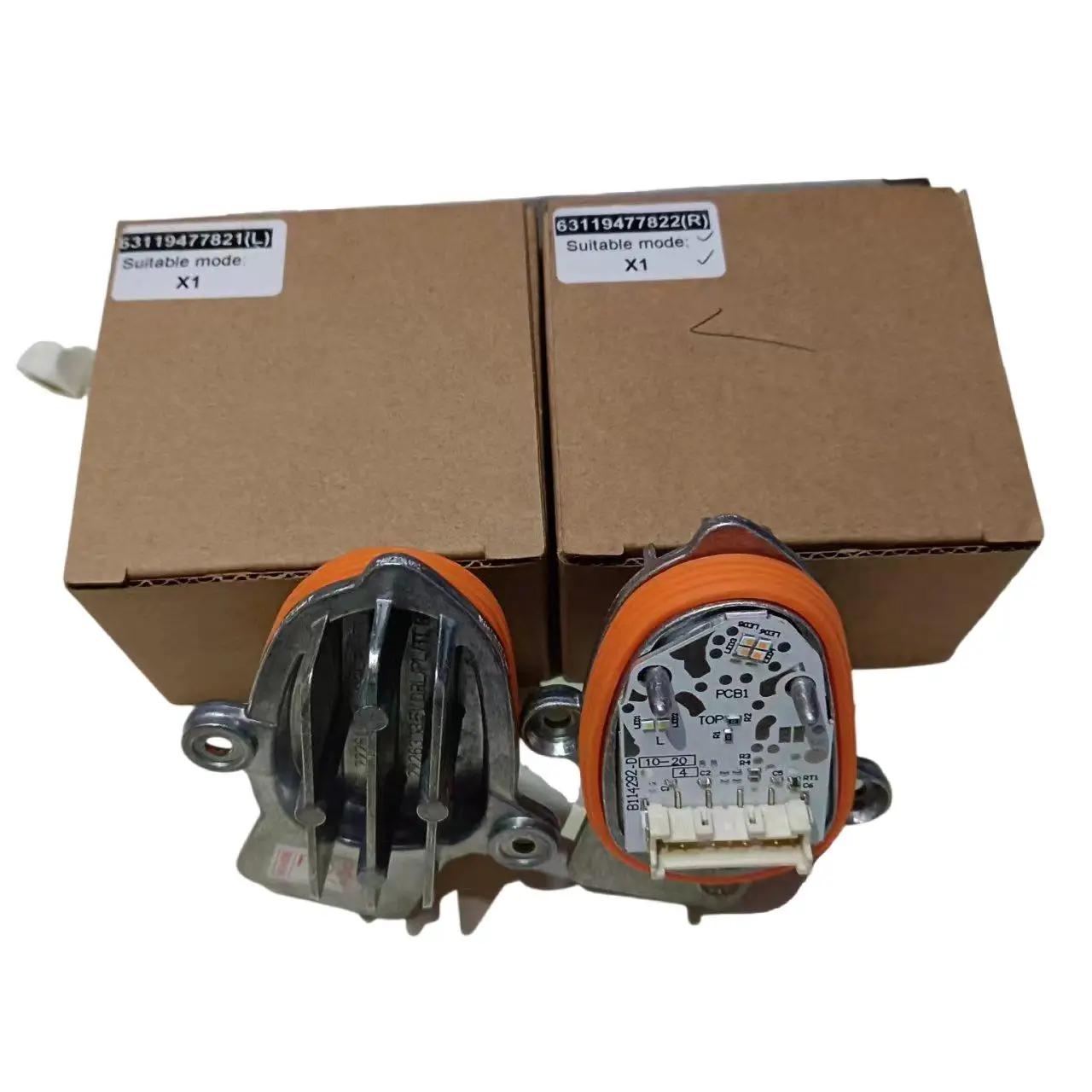 BMW X1 F48 LCI 2020 OEM LED Headlight Turn Signal DRL Module Left 63119477821L 63119477822R
BMW X1 F48 LCI 2020 OEM LED Headlight Turn Signal DRL Module Left 63119477821L 63119477822R