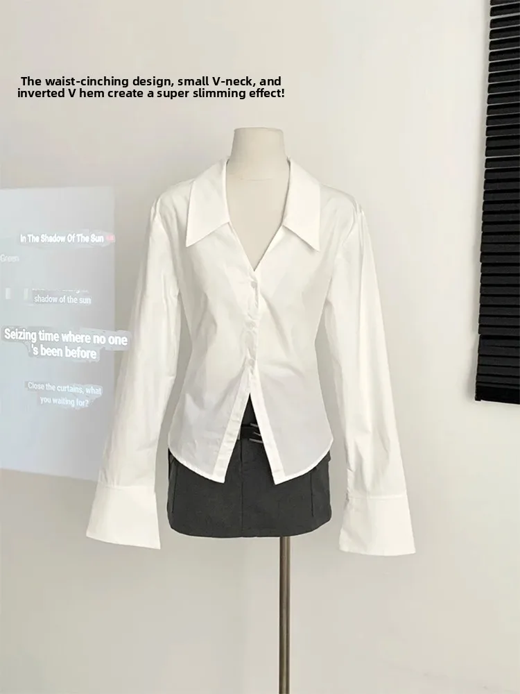 Slim Fit Long Sve V-Ne Bell Sve irt Women's Faion Brand Button up Korean Sle Commute White Top Autumn Design
Slim Fit Long Sve V-Ne Bell Sve irt Women's Faion Brand Button up Korean Sle Commute White Top Autumn Design