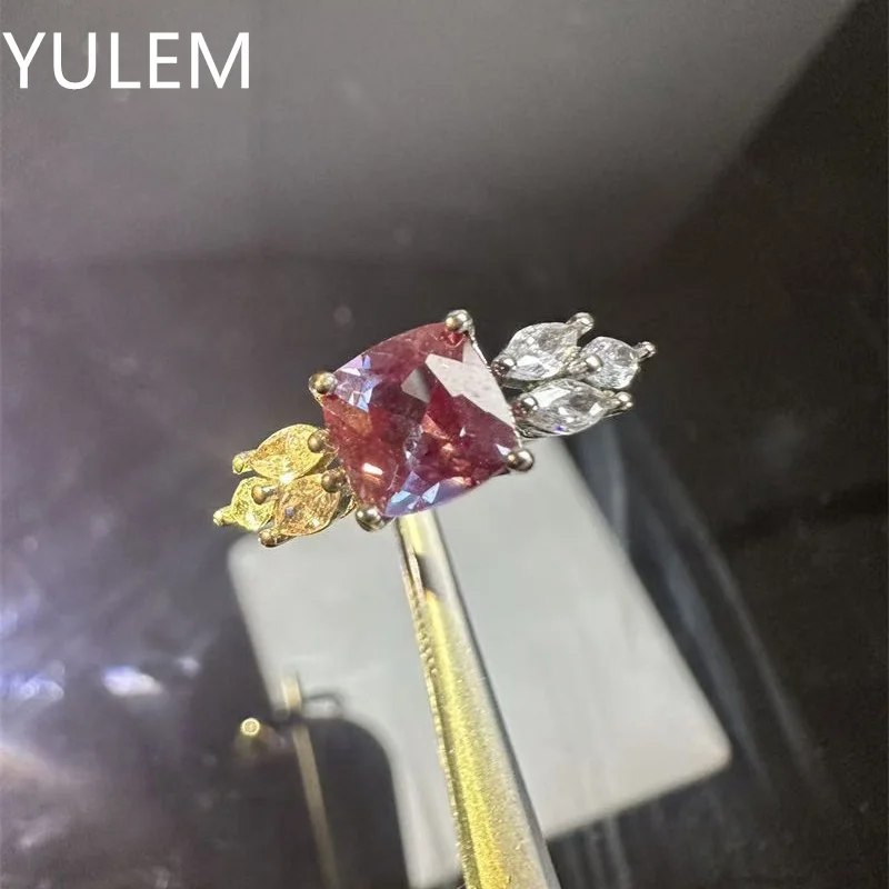 YULEM New Arrival Design 6x6mm LAB Alexandrite for Women Daily Wear Silver 925 Ring
YULEM New Arrival Design 6x6mm LAB Alexandrite for Women Daily Wear Silver 925 Ring