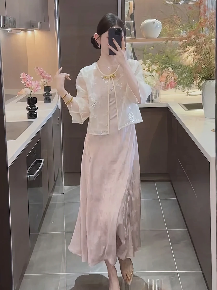 New Chinese Sle Embroidered Set Women's Summer 2025 High End Aosphere Top Strap Dr Two Piece Set Faionable Ensemble
New Chinese Sle Embroidered Set Women's Summer 2025 High End Aosphere Top Strap Dr Two Piece Set Faionable Ensemble