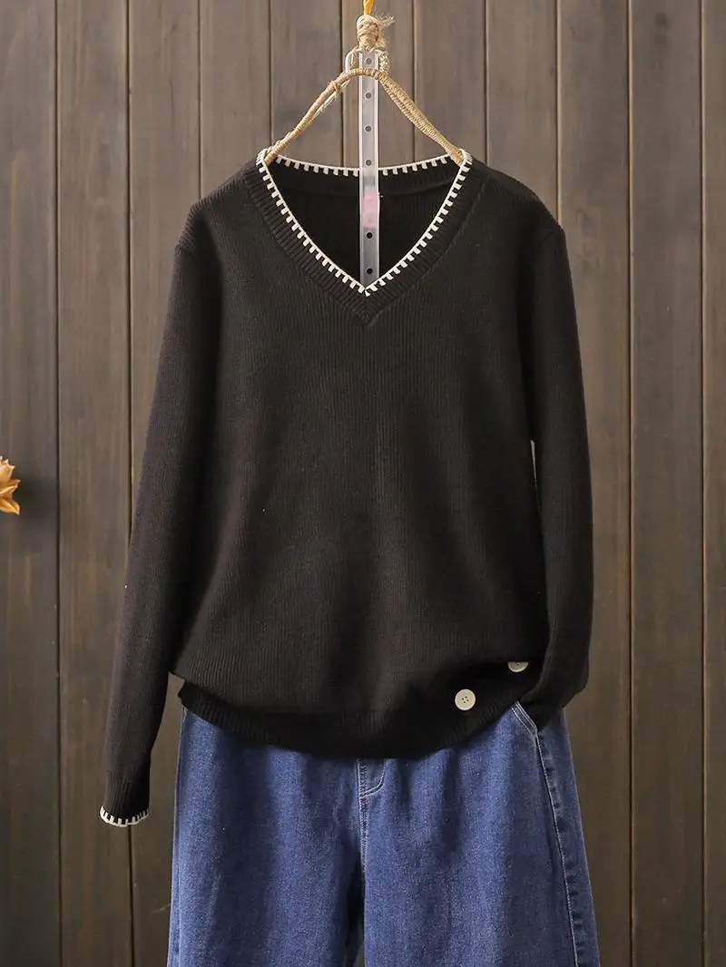plus Size V-Neck Knitted Base Shirt Women's Inner Wear Loose Long Sleeve Thermal Top for Autumn Winter Thickened Warm Sweater
plus Size V-Neck Knitted Base Shirt Women's Inner Wear Loose Long Sleeve Thermal Top for Autumn Winter Thickened Warm Sweater