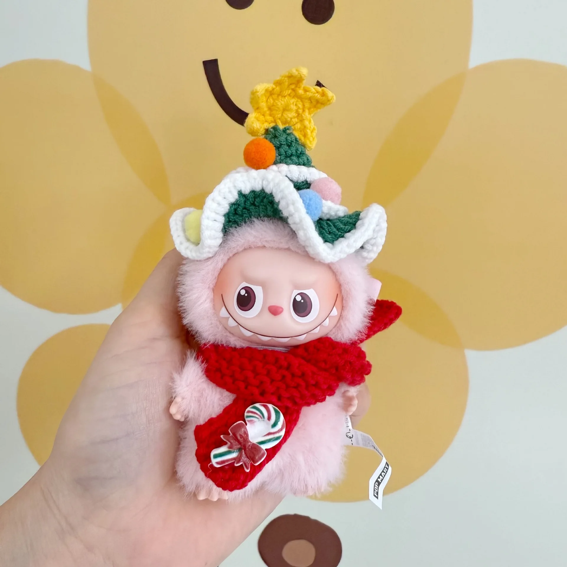 Одежда для кукол 10 см 4,0 Mini Cute Version, брелки: вязаная шапка ручной работы с красным шарфом на Рождество/Новогодние фестивали
Одежда для кукол 10 см 4,0 Mini Cute Version, брелки: вязаная шапка ручной работы с красным шарфом на Рождество/Новогодние фестивали