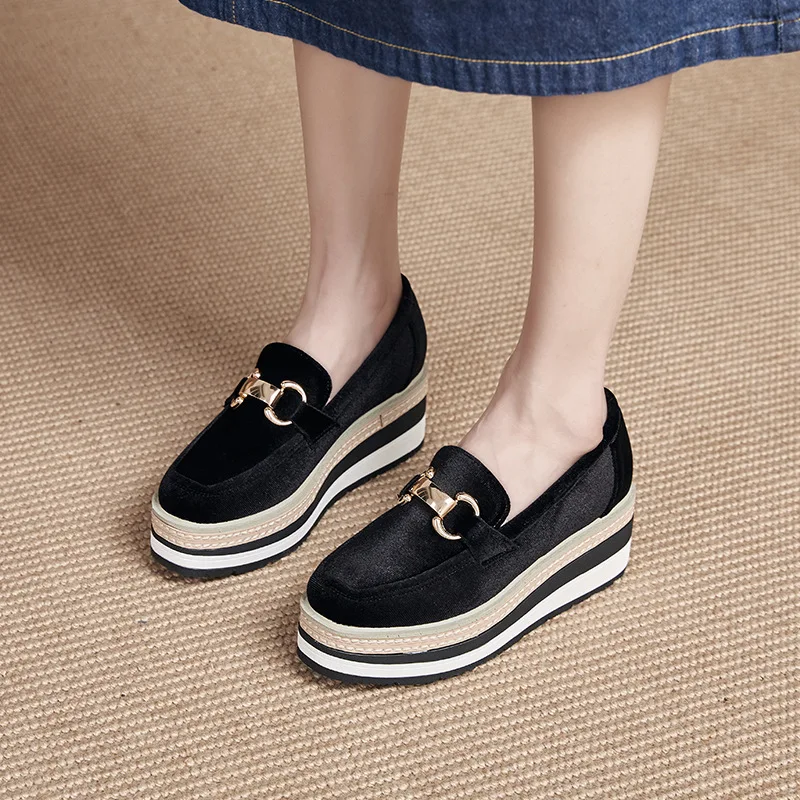 Женская обувь, бархатные лоферы на танкетке, металлические украшения, удлиняющие туфли с квадратным носком, повседневные туфли-лодочки без шнуровки, черные
Женская обувь, бархатные лоферы на танкетке, металлические украшения, удлиняющие туфли с квадратным носком, повседневные туфли-лодочки без шнуровки, черные