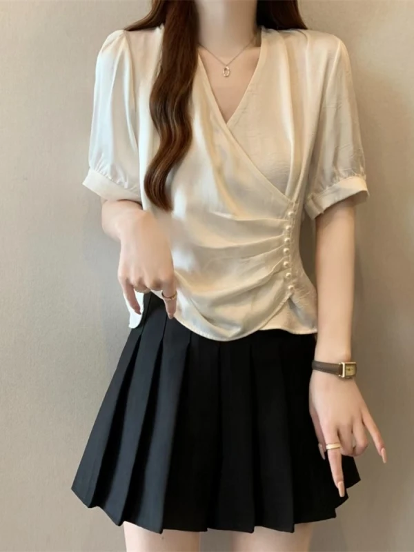 Elegant Satin Short Sleeve Shirt Women Summer 2026 plus Size Slim Fit Cross V-Neck Waist-Cinched Base Shirt French Style
Elegant Satin Short Sleeve Shirt Women Summer 2026 plus Size Slim Fit Cross V-Neck Waist-Cinched Base Shirt French Style