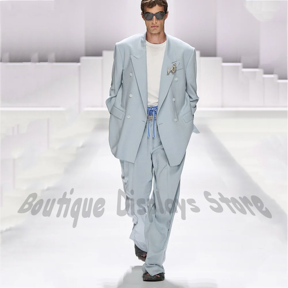 Fashion Show 2026 Men's Suit Two Piece Casual Loose Double Beeasted Lapel Collar Fashion Street Style Dinner Prom Outfit
Fashion Show 2026 Men's Suit Two Piece Casual Loose Double Beeasted Lapel Collar Fashion Street Style Dinner Prom Outfit