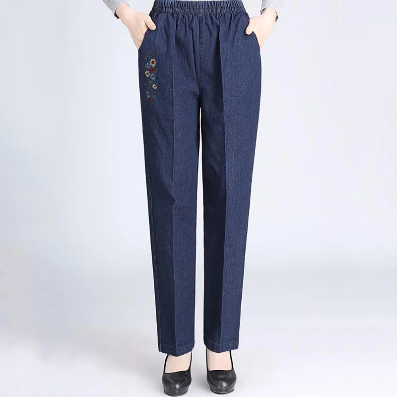 Middle-aged Women's Jeans Spring Autumn Stretch Waist Embroidery Nine Denim Pants Oversize Loose Female Straight Casual Pants
Middle-aged Women's Jeans Spring Autumn Stretch Waist Embroidery Nine Denim Pants Oversize Loose Female Straight Casual Pants