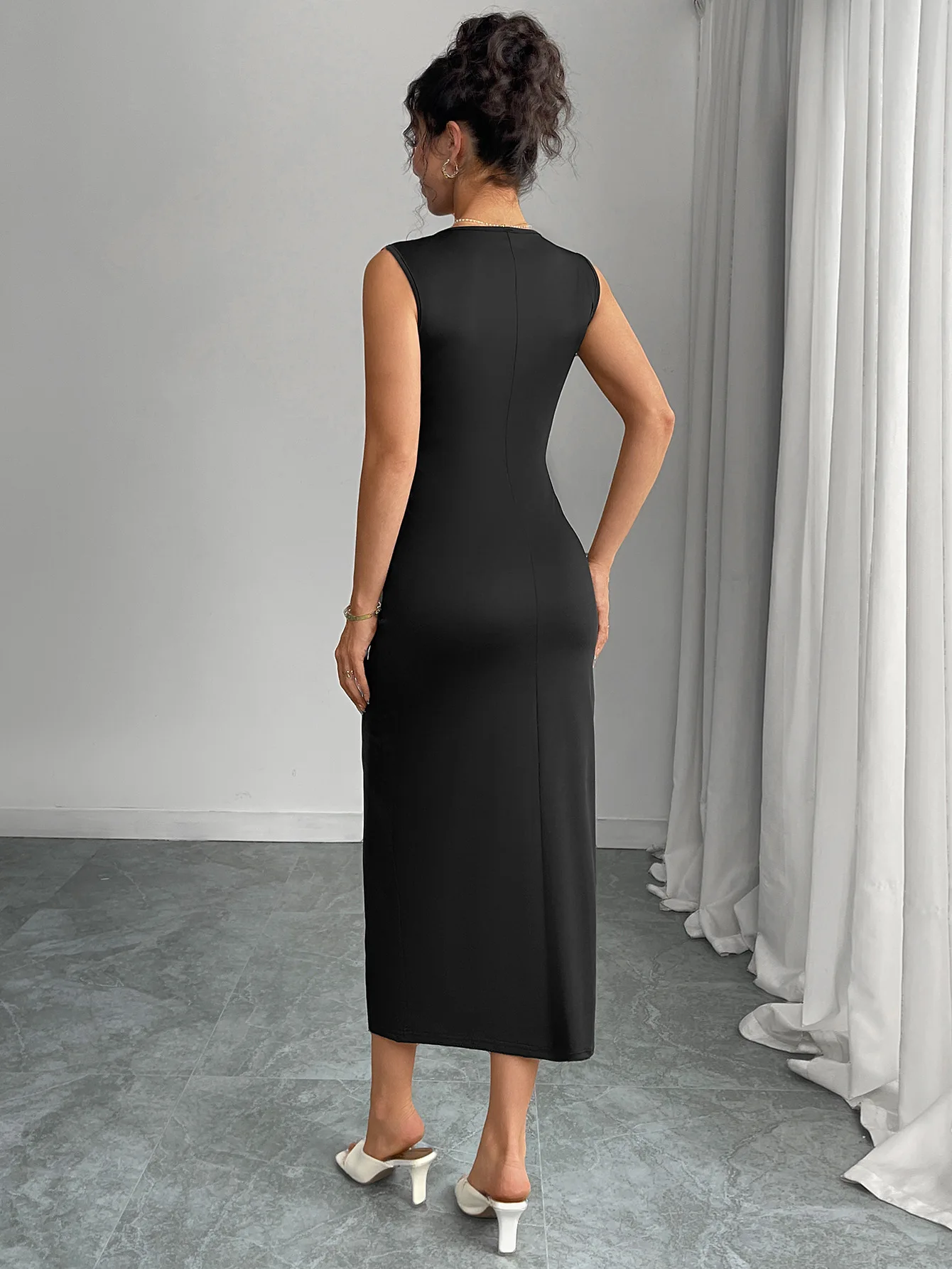 2026 Women's casual dresses Slim Fit Bow Sleeveless Slit Skirt
2026 Women's casual dresses Slim Fit Bow Sleeveless Slit Skirt