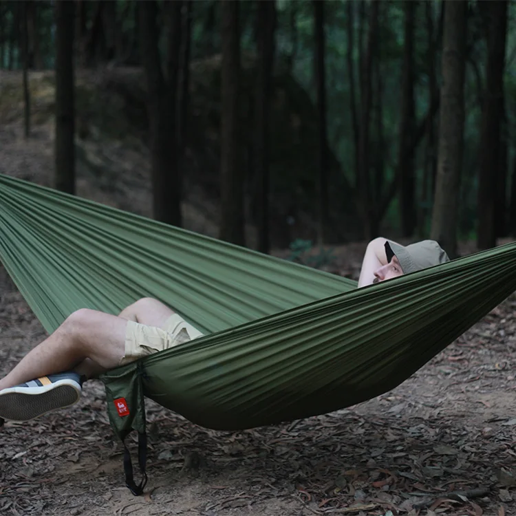 Camping Accessories Custom logo Hammocks Hiking Ultralight Outdoor Parachute Portable Nylon Hitch Camping Tree Hammock Swing
Camping Accessories Custom logo Hammocks Hiking Ultralight Outdoor Parachute Portable Nylon Hitch Camping Tree Hammock Swing