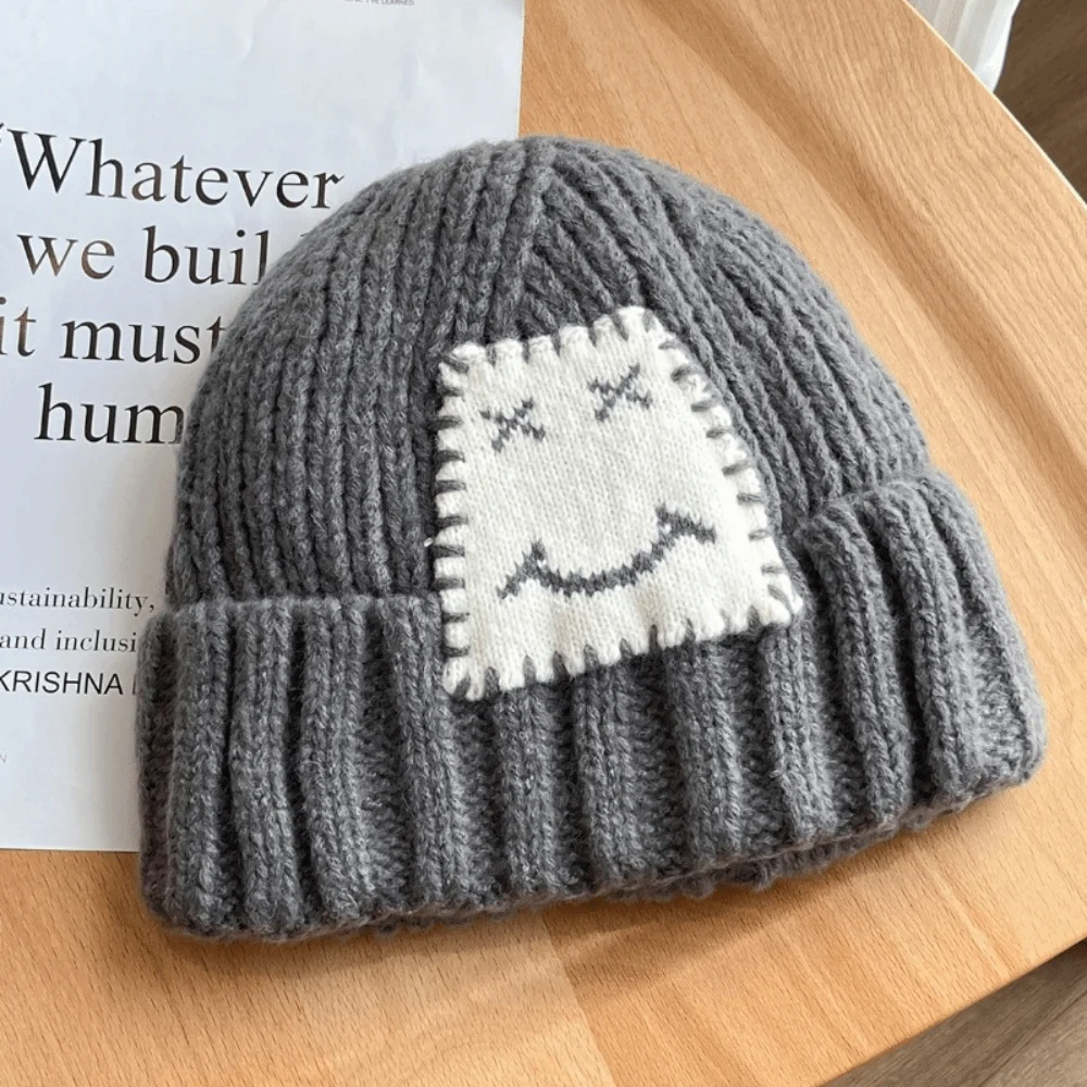 Niche Design Face Patch Beanie Streetwear Soft Face Patch Hat Knitted Wool Hat Women's Fashion 
Niche Design Face Patch Beanie Streetwear Soft Face Patch Hat Knitted Wool Hat Women's Fashion