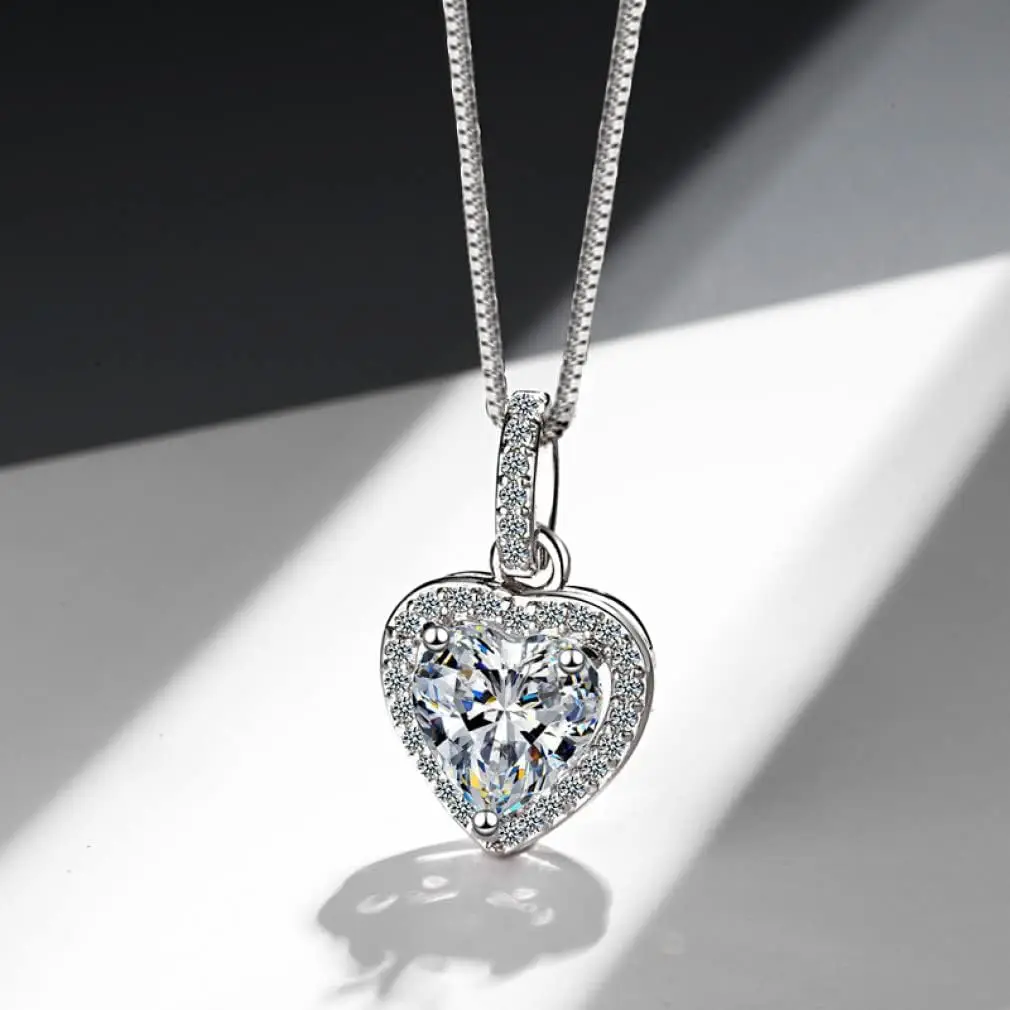 925 Sterling Silver Heart Zircon Pendant Necklaces Wedding Clavicle Necklace Women Jewelry
925 Sterling Silver Heart Zircon Pendant Necklaces Wedding Clavicle Necklace Women Jewelry