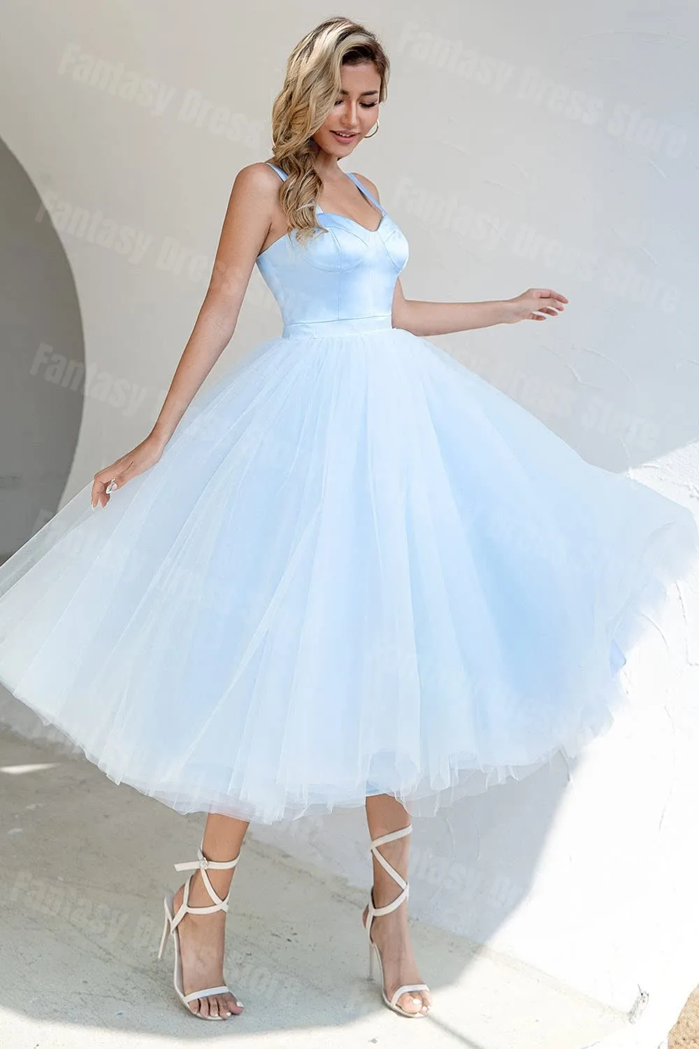 Fantasy Dress 2023 Elegant Sky Blue Tulle A-line Prom Dresses V-neck Backless Evening Dresses For Women فساتين مناسبة رسمية
Fantasy Dress 2023 Elegant Sky Blue Tulle A-line Prom Dresses V-neck Backless Evening Dresses For Women فساتين مناسبة رسمية