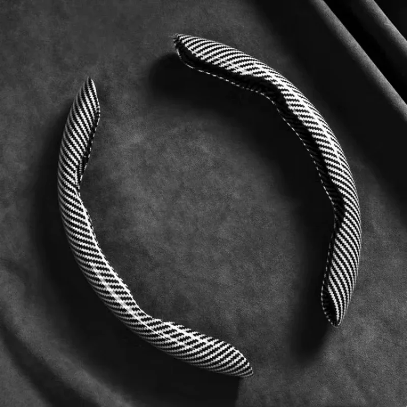 2024 NEW Carbon Fiber Car Steering Wheel Cover Universal Non-Slip 2PCS Steering Wheel Booster Cover Anti-skid Accessories
2024 NEW Carbon Fiber Car Steering Wheel Cover Universal Non-Slip 2PCS Steering Wheel Booster Cover Anti-skid Accessories