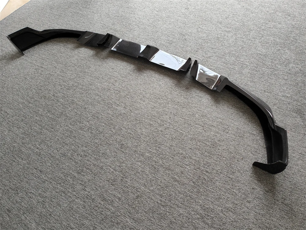 Used for BMW X6M F96 Front Bumper Lip Separator Carbon Fiber Front Lip Body Kit
Used for BMW X6M F96 Front Bumper Lip Separator Carbon Fiber Front Lip Body Kit