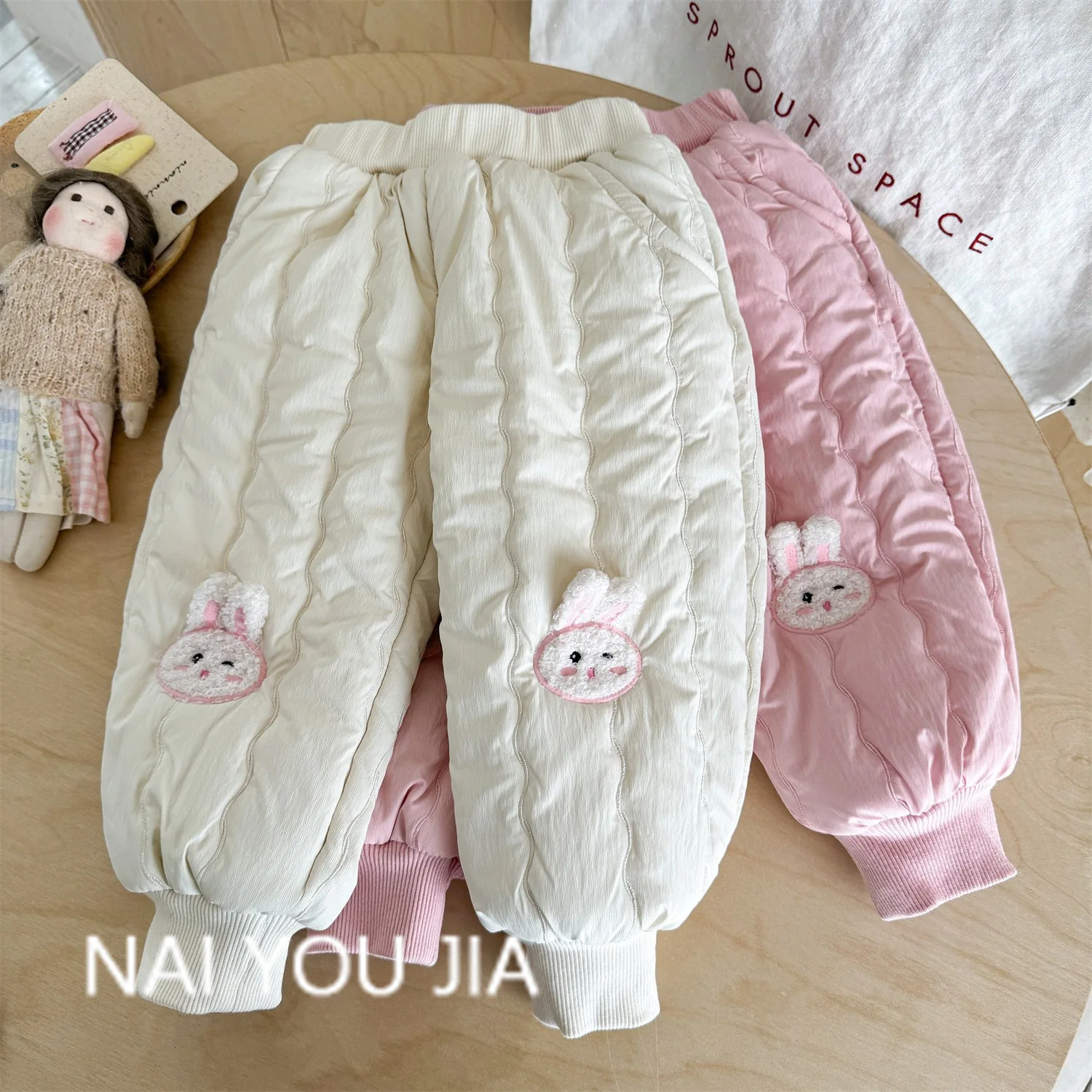 Winter Pants 2025 New Style Baby Plush Cotton Casual Pants Autumn and Winter Leg Binding Children's Cotton
Winter Pants 2025 New Style Baby Plush Cotton Casual Pants Autumn and Winter Leg Binding Children's Cotton