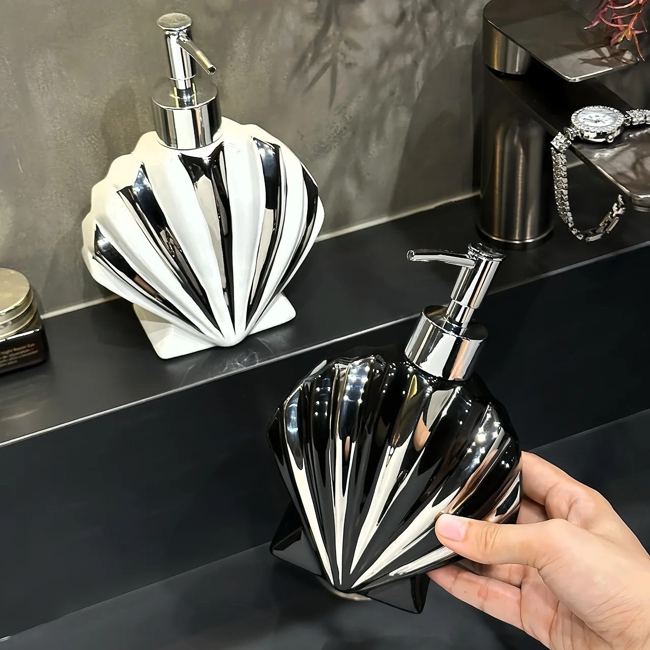 soap dispenser Luxury ceramic hand sanitizer bottle Toilet shower gel press type lotion bottle Shampoo bottle shampoo dispenser
soap dispenser Luxury ceramic hand sanitizer bottle Toilet shower gel press type lotion bottle Shampoo bottle shampoo dispenser