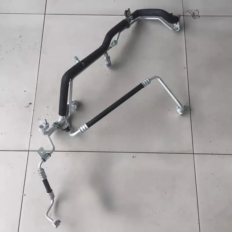 8111010-V02 Air Conditioning Exhaust Pipe Suction Evaporator Connection Pipes 1pc for Changan Alsvin V3 V3 2015 S10978
8111010-V02 Air Conditioning Exhaust Pipe Suction Evaporator Connection Pipes 1pc for Changan Alsvin V3 V3 2015 S10978