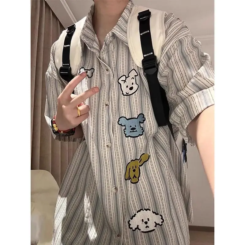 Men Clothing T-shirt Summer New High-end Designed Niche Chic College Style Cute Puppy Embroidered Striped Short-sleeved Shirt
Men Clothing T-shirt Summer New High-end Designed Niche Chic College Style Cute Puppy Embroidered Striped Short-sleeved Shirt