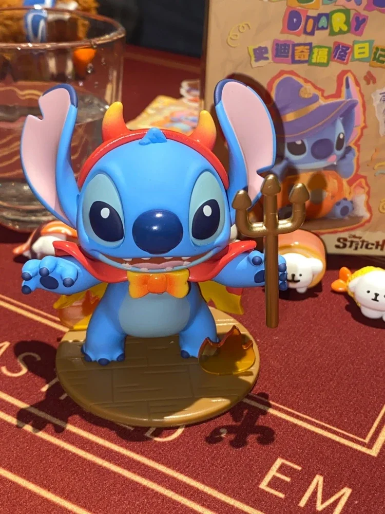 Оригинальный Стич, дневник со смешными страницами из студии Disney Stiezy, Сумка с загадками, аниме фигурка, коллекция украшений, кавайная модель
Оригинальный Стич, дневник со смешными страницами из студии Disney Stiezy, Сумка с загадками, аниме фигурка, коллекция украшений, кавайная модель