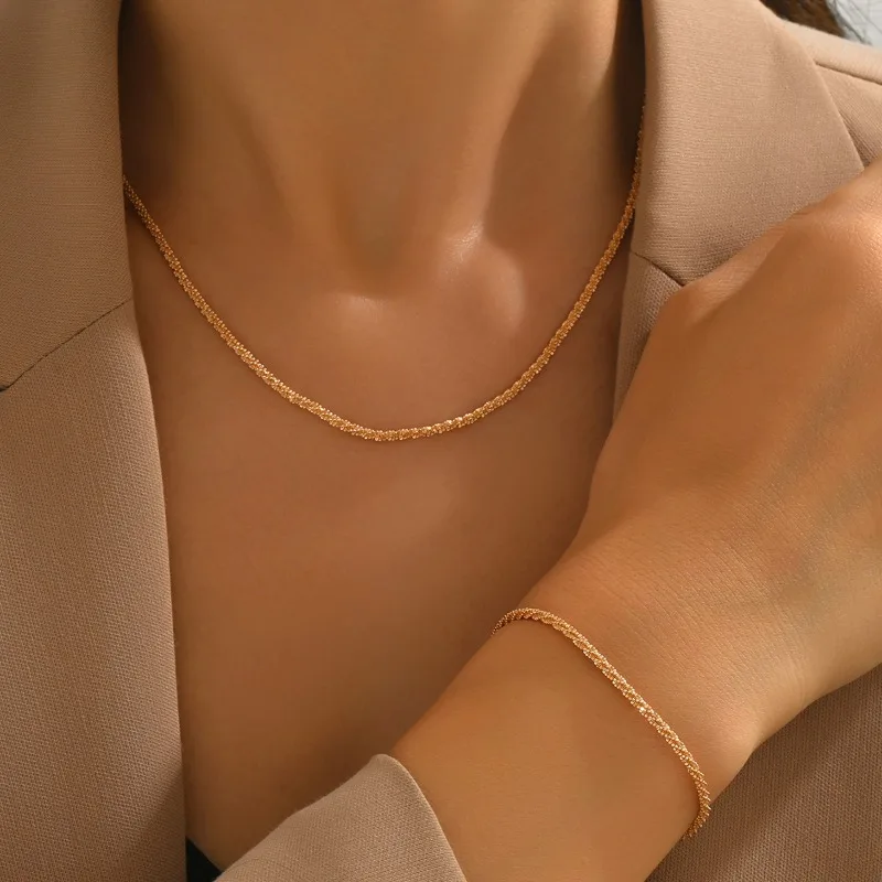 Hot Selling Sparkling Gypsy Golden Necklace Set Personality Trend Shiny Jewelry Combination
Hot Selling Sparkling Gypsy Golden Necklace Set Personality Trend Shiny Jewelry Combination