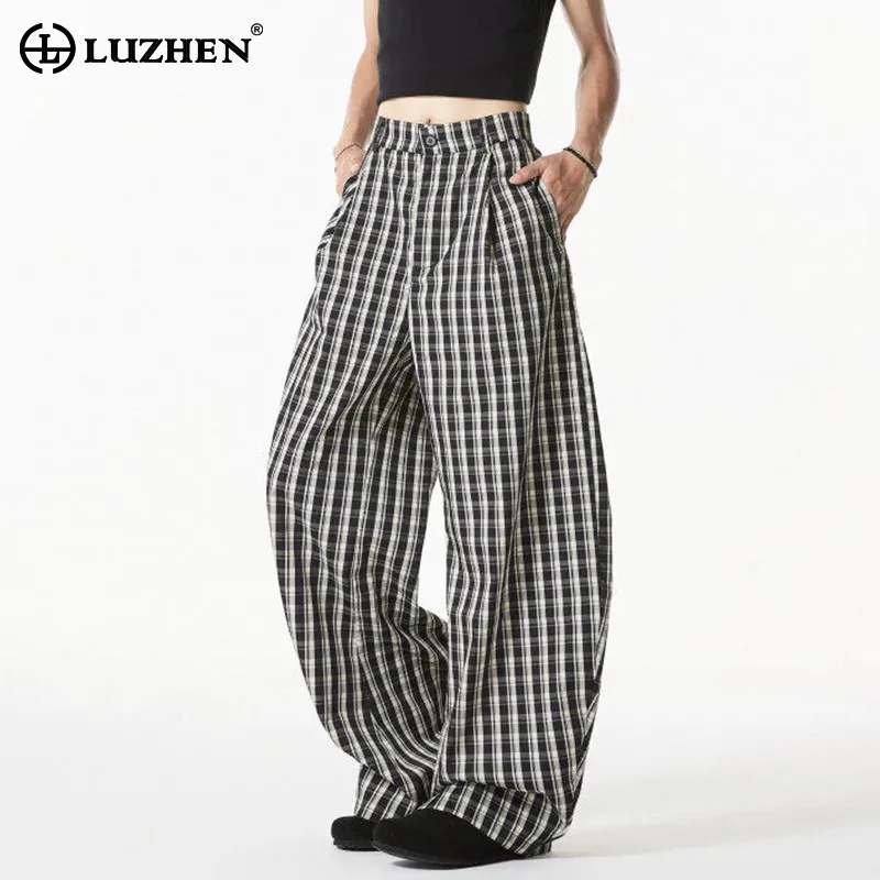LUZHEN Black White Plaid Print Loose Casual Pants Men's 2025 New Korean Handsome Straight Trousers Breathable Trousers JY2891
LUZHEN Black White Plaid Print Loose Casual Pants Men's 2025 New Korean Handsome Straight Trousers Breathable Trousers JY2891