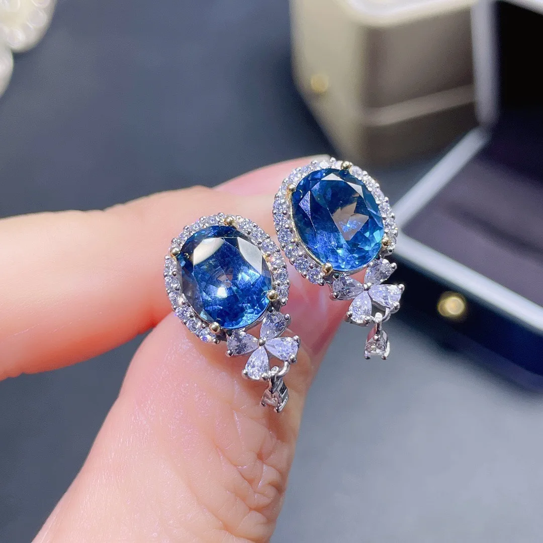DIY accessories New fashion imitation natural London blue topaz earrings European and American Internet celebrities light luxury
DIY accessories New fashion imitation natural London blue topaz earrings European and American Internet celebrities light luxury