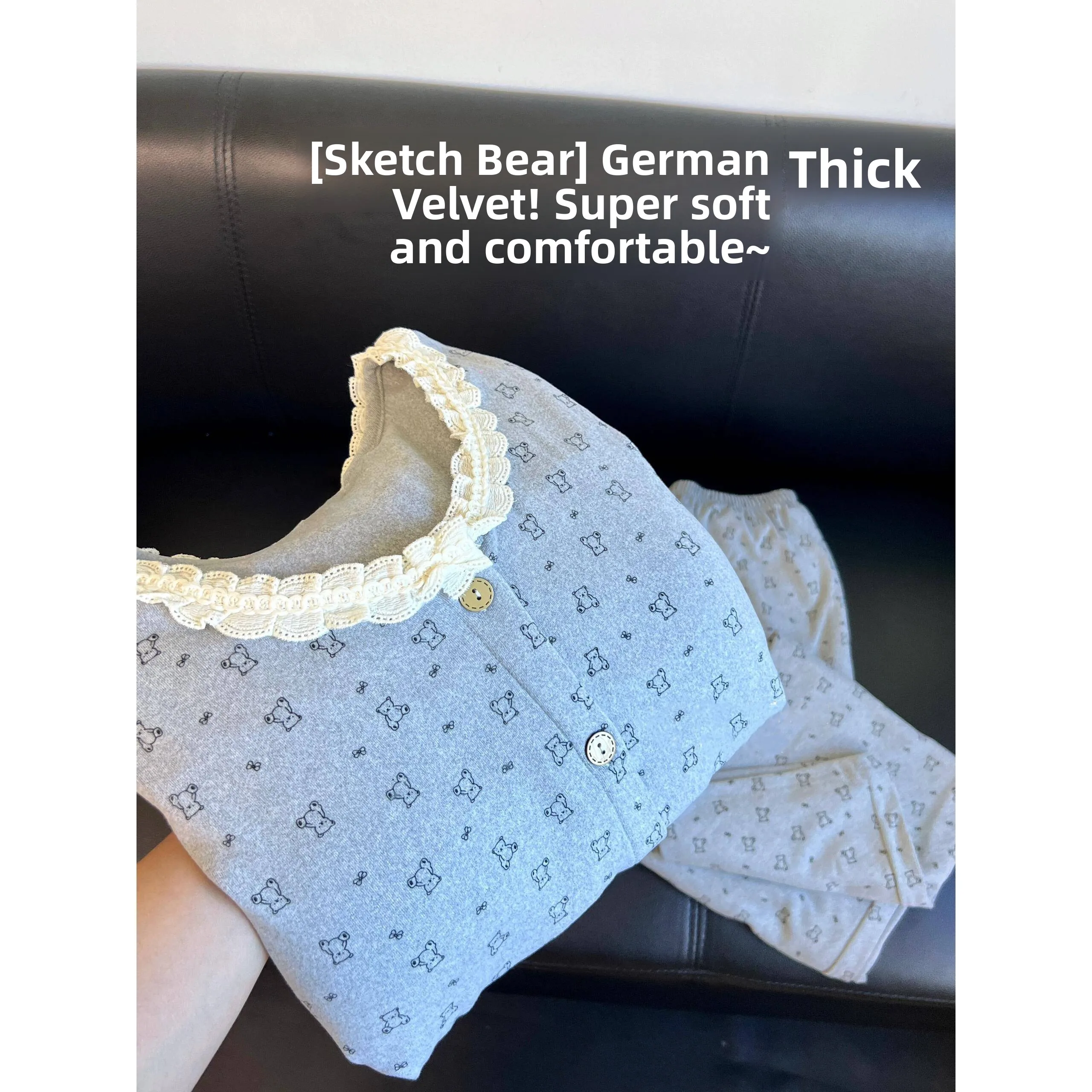 Korean Style Cute Bear Velvet Sleepwear Women's Large Size Ruffle Open Cardigan Long Pants Home Clothes Set Autumn 2024 New
Korean Style Cute Bear Velvet Sleepwear Women's Large Size Ruffle Open Cardigan Long Pants Home Clothes Set Autumn 2024 New
