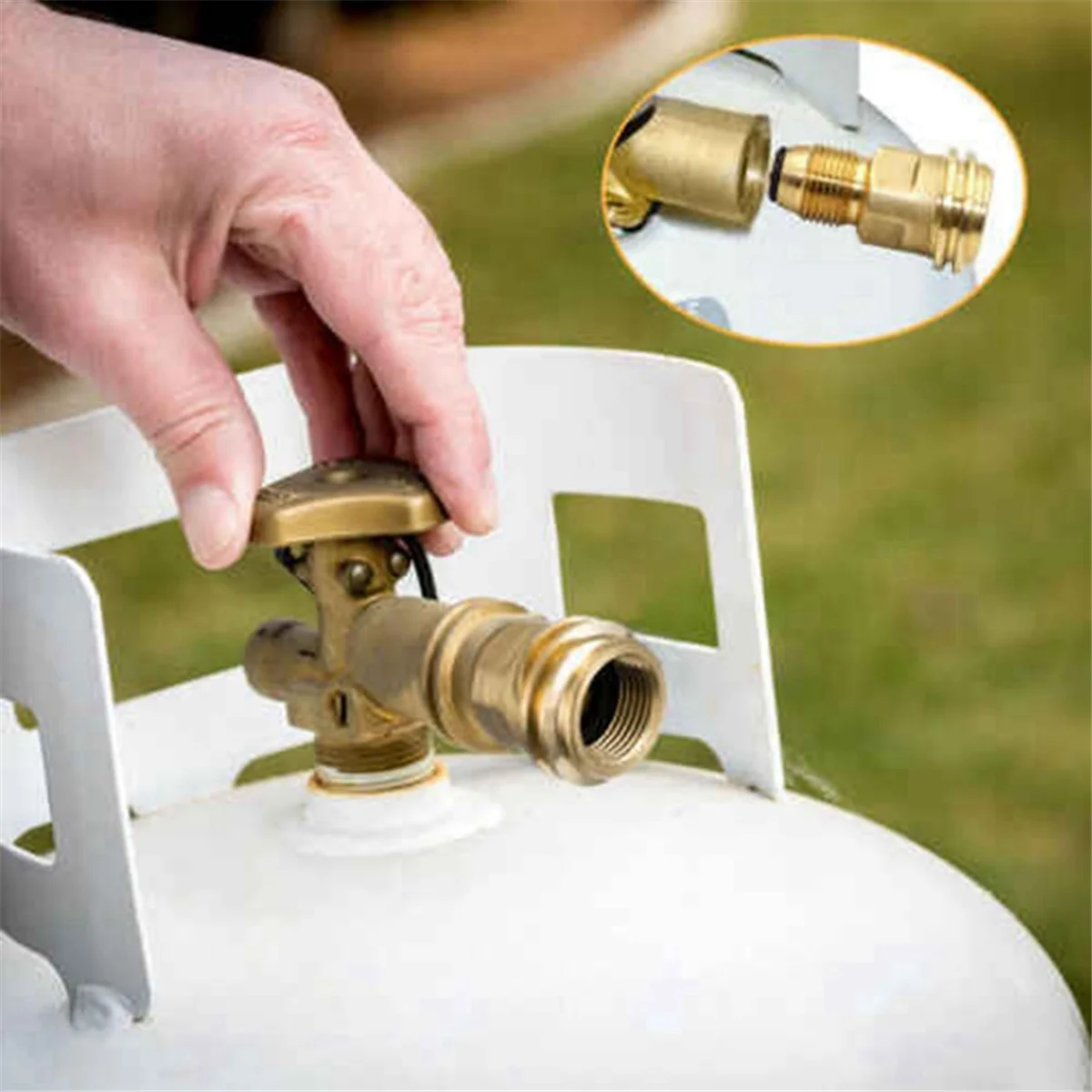 Адаптер резервуара PA-Propane преобразует сервисный клапан резервуара POL LP на шланг QCC1 / Type1 или
Адаптер резервуара PA-Propane преобразует сервисный клапан резервуара POL LP на шланг QCC1 / Type1 или