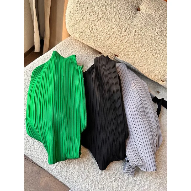 Miyake Pleated Crossbody Bag Female NEW 2025 Tide Product Leisure Sports Wind Pleated Waist Shoulder Bag Personality Solid Colo 
Miyake Pleated Crossbody Bag Female NEW 2025 Tide Product Leisure Sports Wind Pleated Waist Shoulder Bag Personality Solid Colo