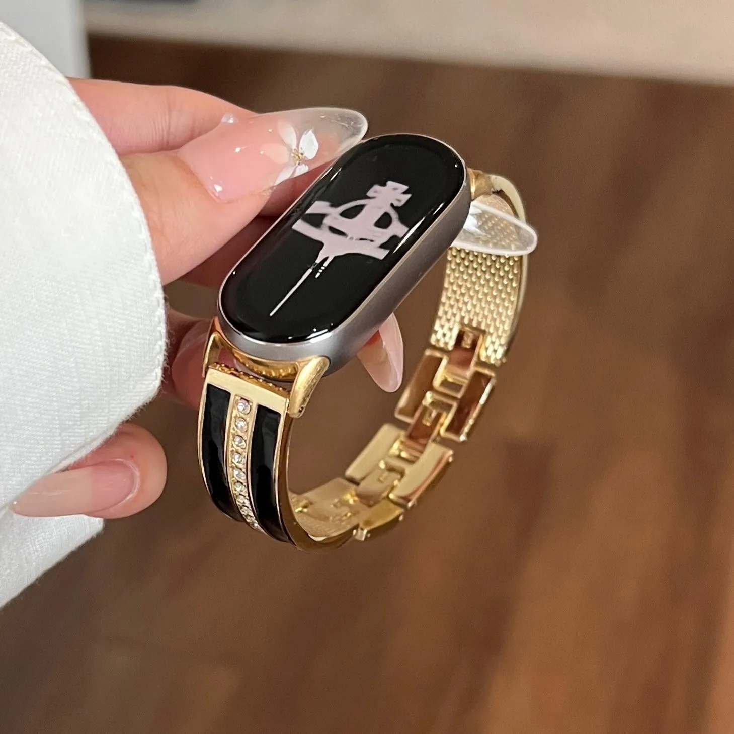 Creative metal studded diamond compatible iWatch strap 38mm 40mm 41mm 42mm 44mm 45mm 49mm fashionable strap
Creative metal studded diamond compatible iWatch strap 38mm 40mm 41mm 42mm 44mm 45mm 49mm fashionable strap