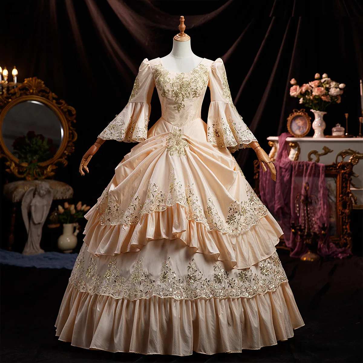 Champagne Court Dress European Style Dress Princess Photo Party Makeup Travel Photographer Host Annual Catwalk Team Performance
Champagne Court Dress European Style Dress Princess Photo Party Makeup Travel Photographer Host Annual Catwalk Team Performance