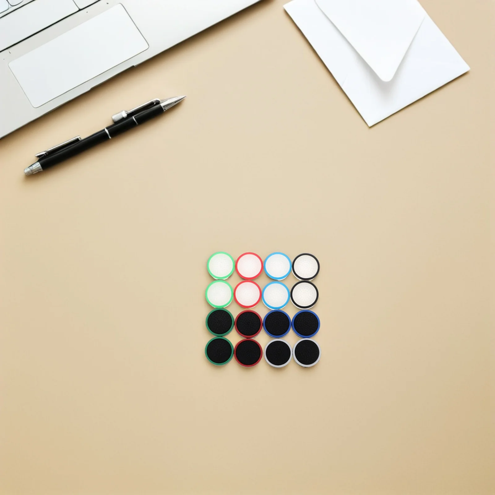 32Pcs Glow-in-The-Dark Thumbstick Caps Silicone Anti-Slip Grips for Game Controller Enhanced Accuracy Night Use
32Pcs Glow-in-The-Dark Thumbstick Caps Silicone Anti-Slip Grips for Game Controller Enhanced Accuracy Night Use