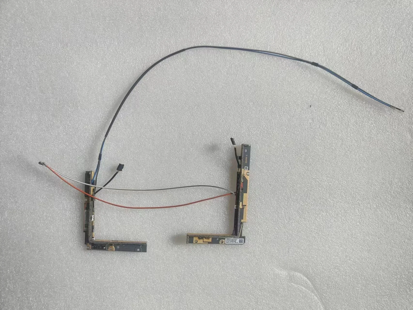 Laptops 5G 4G WiFi Antenna Cable For Thinkpad X1 YOGA GEN 6 7 8 WWAN Antenna Wifi Cable 5A31C90391 5A31C90390 DC33001TF00
Laptops 5G 4G WiFi Antenna Cable For Thinkpad X1 YOGA GEN 6 7 8 WWAN Antenna Wifi Cable 5A31C90391 5A31C90390 DC33001TF00