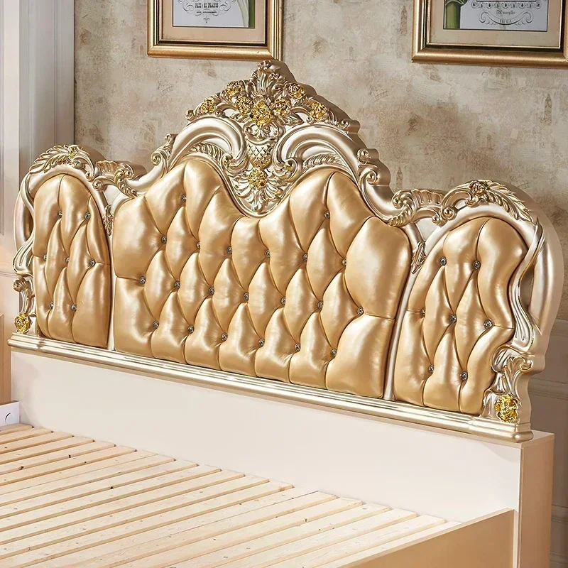 Европейская роскошная золотая двуспальная кровать размера «king-size», кровать принцессы из цельного дерева для виллы, современный комбинезон для взрослых, комплект для спальни Cama Matrimonial2025
Европейская роскошная золотая двуспальная кровать размера «king-size», кровать принцессы из цельного дерева для виллы, современный комбинезон для взрослых, комплект для спальни Cama Matrimonial2025