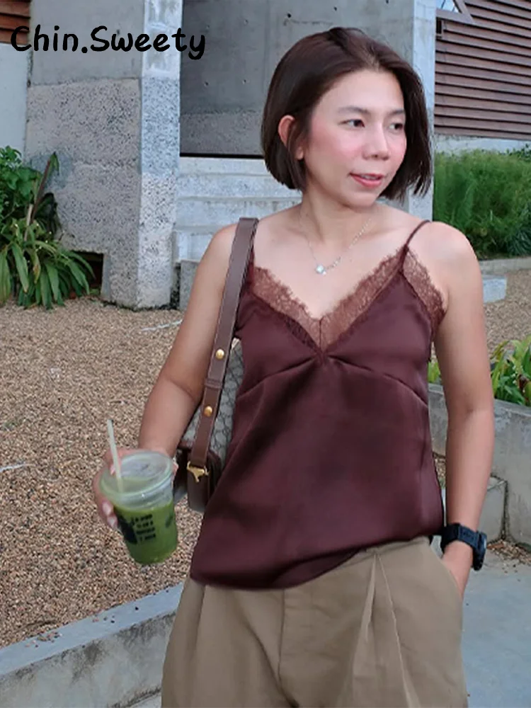 Шикарные кружевные лоскутные атласные топы на бретельках, женские свободные коричневые прямые жилеты без рукавов с v-образным вырезом, женский 2026, весенний женский универсальный топ, новый
Шикарные кружевные лоскутные атласные топы на бретельках, женские свободные коричневые прямые жилеты без рукавов с v-образным вырезом, женский 2026, весенний женский универсальный топ, новый