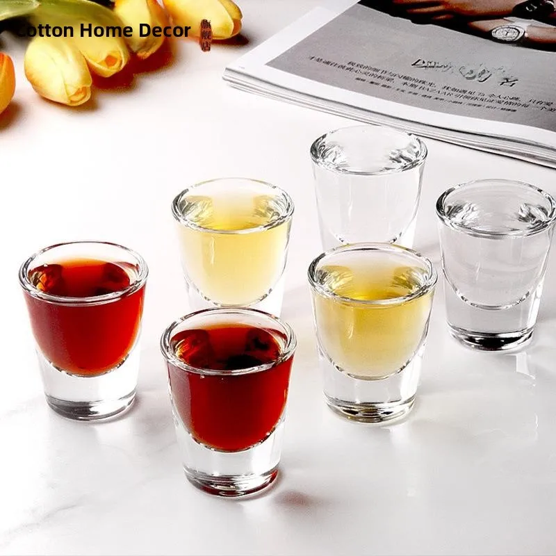 Classical Bullet Glass White Liquor Cup Crystal Home Use Strong Alcohol Cup Quick-Sip Short Glass Stemware for Wine Red Wine
Classical Bullet Glass White Liquor Cup Crystal Home Use Strong Alcohol Cup Quick-Sip Short Glass Stemware for Wine Red Wine