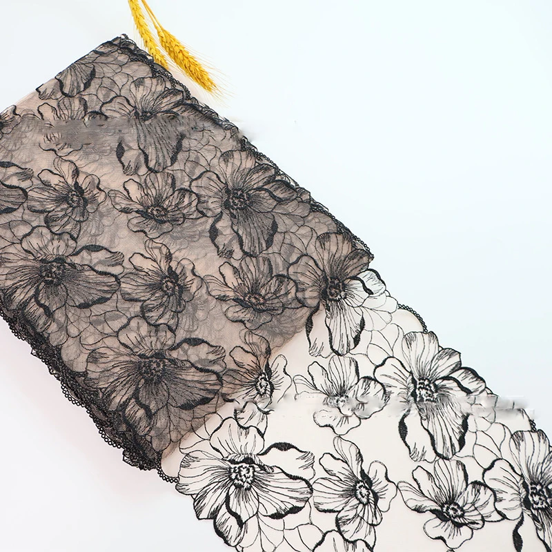 16Yards/Lot Two Tones Polyester Flower Black Tulle Soft Embroidery Lace Trim Fabric for Curtain Dress Underwear
16Yards/Lot Two Tones Polyester Flower Black Tulle Soft Embroidery Lace Trim Fabric for Curtain Dress Underwear