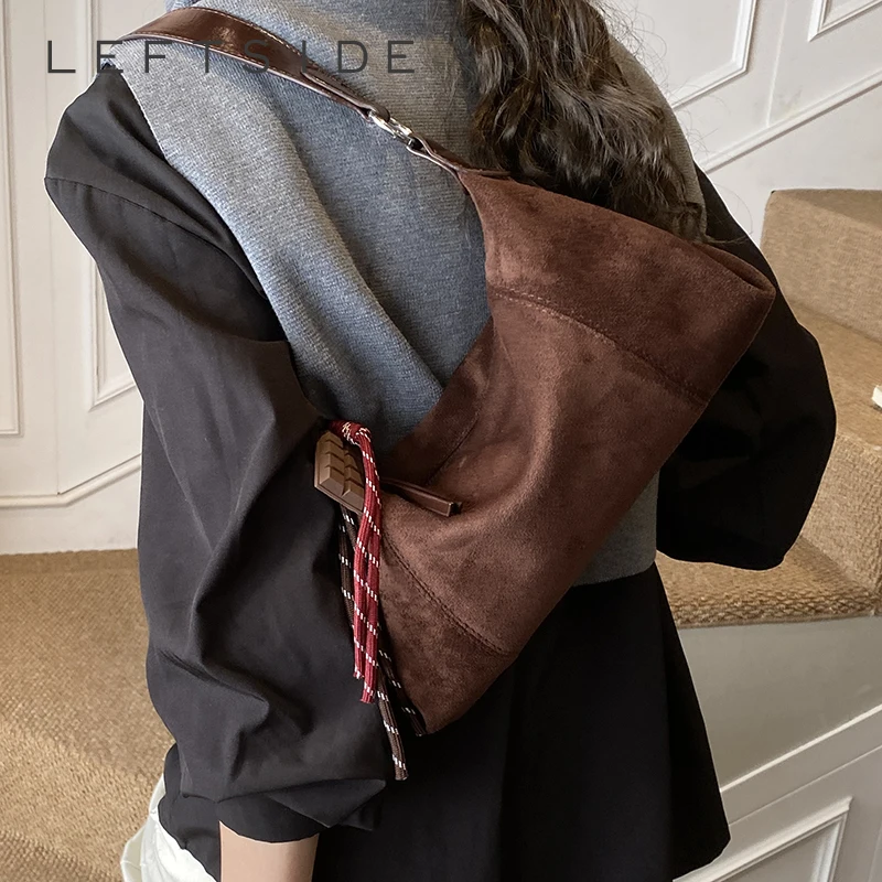 LEFTSIDE Women PU Leather Crossbody Bag 2025 Luxury Designer New Brand Trend Luxury Female Simple Underarm Shoulder Bag Handbags
LEFTSIDE Women PU Leather Crossbody Bag 2025 Luxury Designer New Brand Trend Luxury Female Simple Underarm Shoulder Bag Handbags