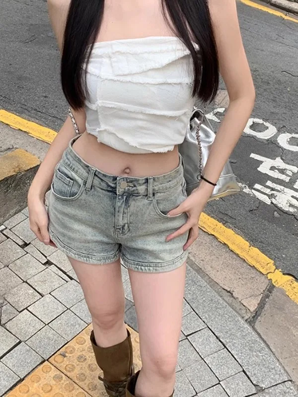 American Style Hot Girl Denim Shorts Women's Summer New High Waist Heavy Design Sensation Slimming Versatile A-Line Wraparoun...
American Style Hot Girl Denim Shorts Women's Summer New High Waist Heavy Design Sensation Slimming Versatile A-Line Wraparoun...