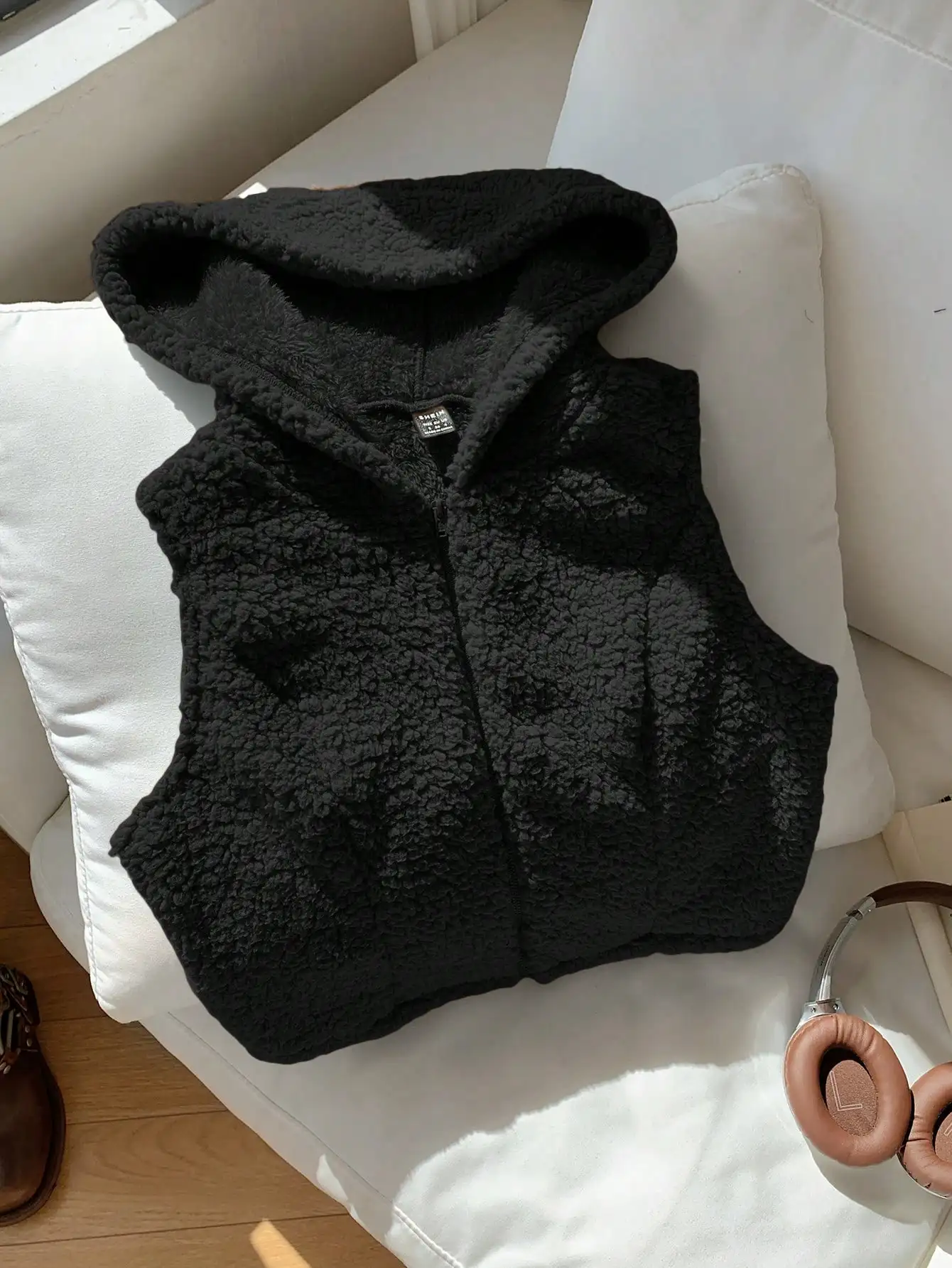 Женская однотонная повседневная куртка без рукавов с капюшоном и молнией спереди для осени/зимы
Женская однотонная повседневная куртка без рукавов с капюшоном и молнией спереди для осени/зимы