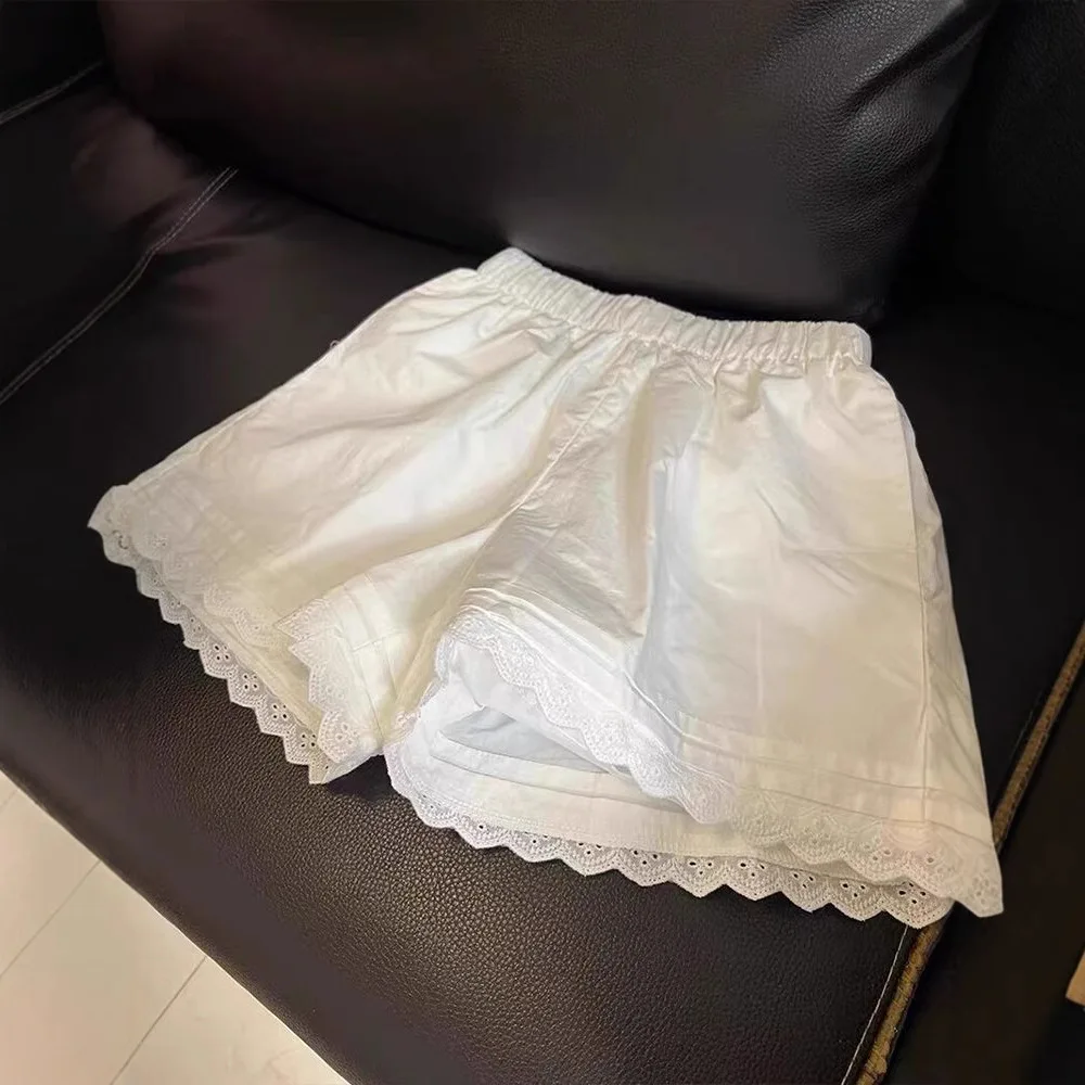 lace white shorts women's summer loose a-word casual wide-leg pants 
lace white shorts women's summer loose a-word casual wide-leg pants